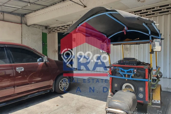 PROSPEK BAGUS! Ruko Kawasan Ngasem, Luas 308m2m², Kawasan Komersial PROSPEK BAGUS! Ruko Kawasan Ngasem, Luas 308m2m², Kawasan Komersial