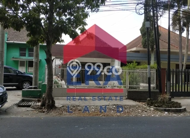 Rumah Cantik Siap Huni Di Klojen Luas 200m2 Lokasi Strategis Rumah Cantik Siap Huni Di Klojen Luas 200m2 Lokasi Strategis