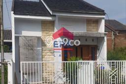 Jual Rumah Murah Meriah Pakisaji Punya 2 Kamar & LT 77m2 Jual Rumah Murah Meriah Pakisaji Punya 2 Kamar & LT 77m2