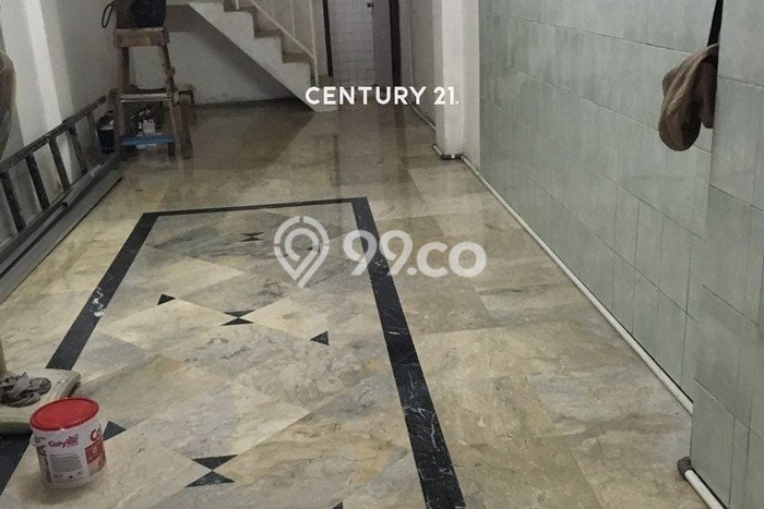 FOR SALE! Ruko di Kebayoran Baru Jakarta Selatan, LT 81m2, LB 151m2 FOR SALE! Ruko di Kebayoran Baru Jakarta Selatan, LT 81m2, LB 151m2