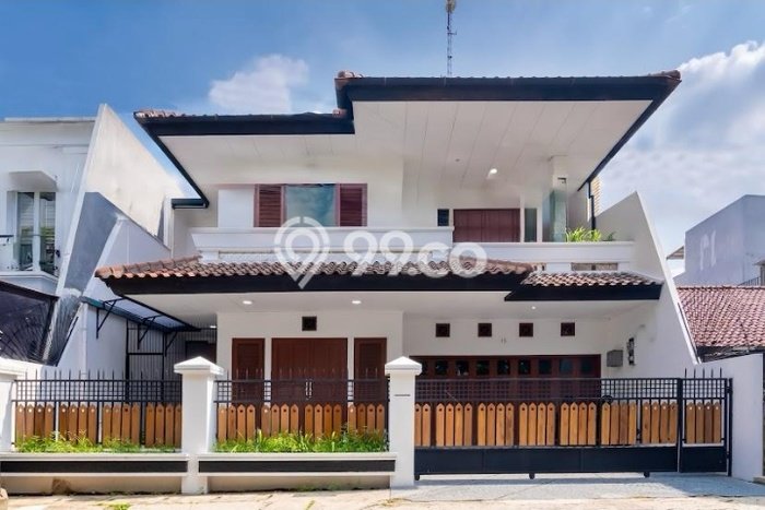 Disewakan Cepat Rumah Kondisi Baik di Area Tebet, Jakarta Selatan Disewakan Cepat Rumah Kondisi Baik di Area Tebet, Jakarta Selatan