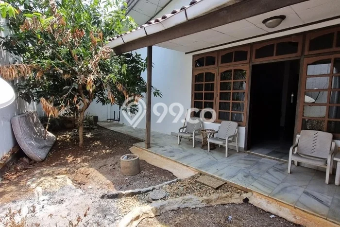 For Sale! Luxury House LT 657m2 Desain Modern di Bambu Apus For Sale! Luxury House LT 657m2 Desain Modern di Bambu Apus