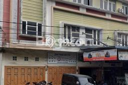 Ruko Bagus Dijual LB 192m2 Lokasi Strategis Medan Area Cocok untuk Bisnis Ruko Bagus Dijual LB 192m2 Lokasi Strategis Medan Area Cocok untuk Bisnis