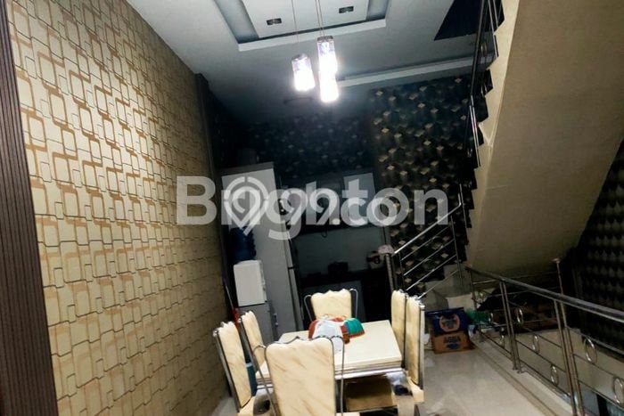 Ruko Bagus LT 80m2 LB 240m2 Dijual di Medan Tembung Medan Ruko Bagus LT 80m2 LB 240m2 Dijual di Medan Tembung Medan