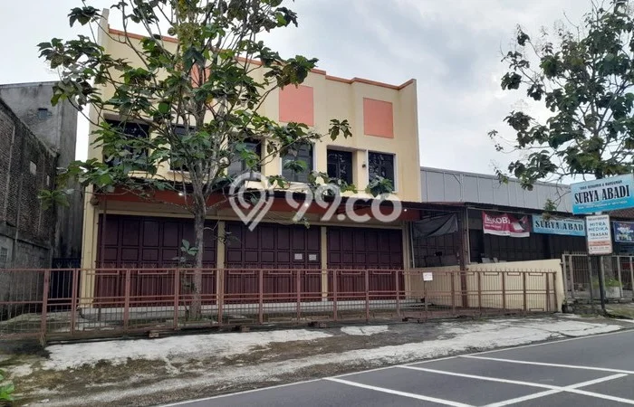 Disewakan Ruko di Bandongan Magelang LT 439m2, LB 352m2 Disewakan Ruko di Bandongan Magelang LT 439m2, LB 352m2