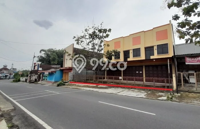 Disewakan Ruko di Bandongan Magelang LT 439m2, LB 352m2 Disewakan Ruko di Bandongan Magelang LT 439m2, LB 352m2