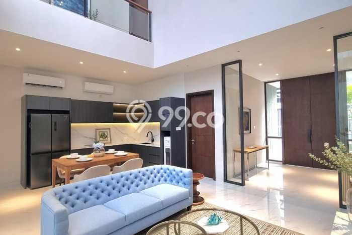Hunian Elit LB 240m2 Siap Huni Desain Elegan di Pantai Mutiara, Jakarta Utara Hunian Elit LB 240m2 Siap Huni Desain Elegan di Pantai Mutiara, Jakarta Utara
