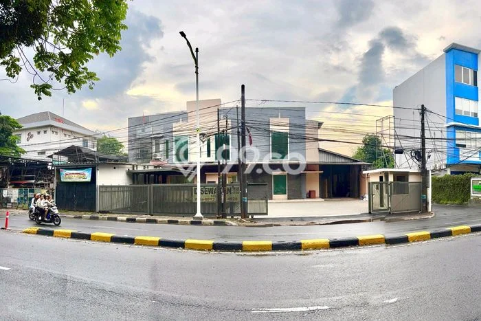 Komersial untuk disewa di Pasar Minggu punya LT 771m2 & LB 551m2 harga sewa kompetitif Komersial untuk disewa di Pasar Minggu punya LT 771m2 & LB 551m2 harga sewa kompetitif