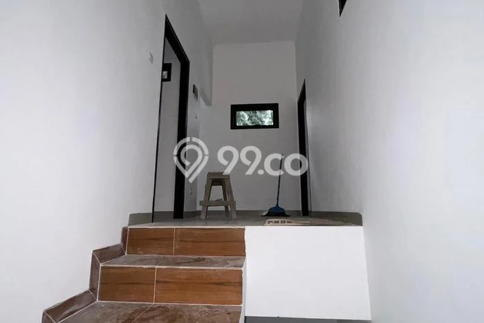 Rumah Strategis Modern Lb 80m2 di Kebon Jeruk, Jakarta Barat Rumah Strategis Modern Lb 80m2 di Kebon Jeruk, Jakarta Barat