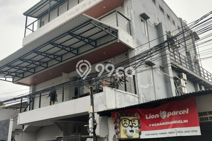 Unit Kost Dijual di Tomang dengan 33 Kamar Area Strategis Unit Kost Dijual di Tomang dengan 33 Kamar Area Strategis