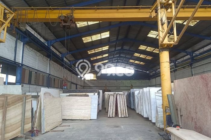 Dijual! Gudang di Daan Mogot Jakarta Barat LT 1920m2 / LB 1800m2 Kawasan Strategis Dijual! Gudang di Daan Mogot Jakarta Barat LT 1920m2 / LB 1800m2 Kawasan Strategis