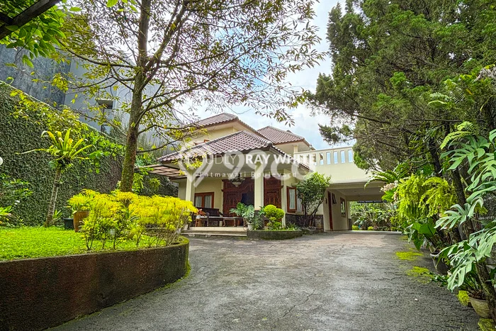 For Sale Rumah Mewah Exclusive di Bogor Tengah, Bogor For Sale Rumah Mewah Exclusive di Bogor Tengah, Bogor