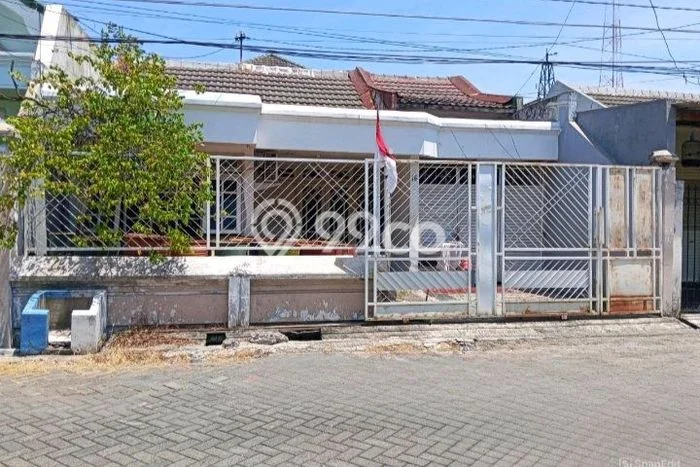 Jual Rumah Eksklusif 2 KT di HR Muhammad, Surabaya Jual Rumah Eksklusif 2 KT di HR Muhammad, Surabaya