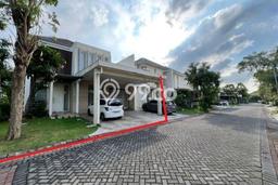 Rumah Elit Modern Tanpa Renovasi di Pakuwon Indah Surabaya Rumah Elit Modern Tanpa Renovasi di Pakuwon Indah Surabaya