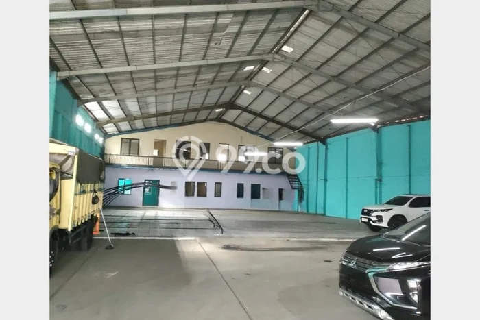 Lokasi Strategis! Dijual Gudang Bisnis di Rancaekek, Bandung Kondisi Baik Lokasi Strategis! Dijual Gudang Bisnis di Rancaekek, Bandung Kondisi Baik