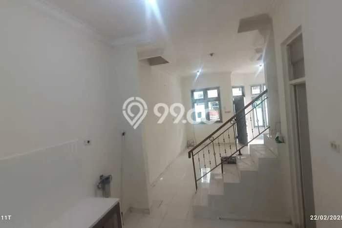 Rumah sewa siap pakai 3 Kamar Tidur di Tanjung Duren, Jakarta Barat Rumah sewa siap pakai 3 Kamar Tidur di Tanjung Duren, Jakarta Barat