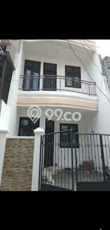 Rumah sewa siap pakai 3 Kamar Tidur di Tanjung Duren, Jakarta Barat Rumah sewa siap pakai 3 Kamar Tidur di Tanjung Duren, Jakarta Barat