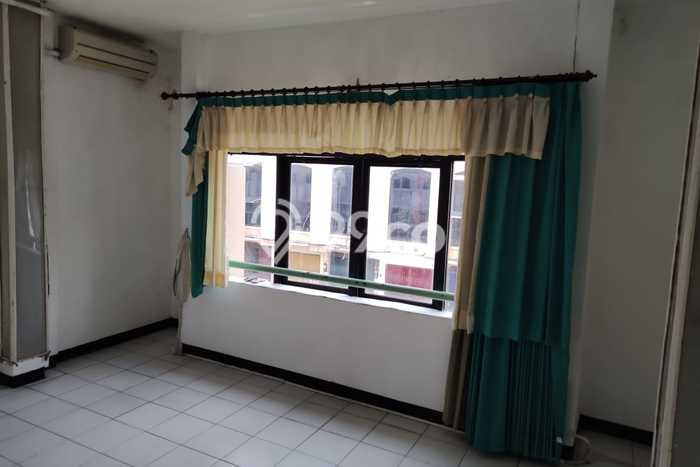 Area Ramai! Ruko Dijual di Rungkut untuk Bisnis Luas Bangunan 350m2 Area Ramai! Ruko Dijual di Rungkut untuk Bisnis Luas Bangunan 350m2