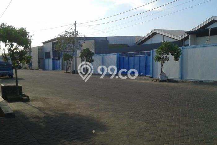 Disewakan Gudang di Kawasan Ramai Margomulyo Luas 980m2 Disewakan Gudang di Kawasan Ramai Margomulyo Luas 980m2