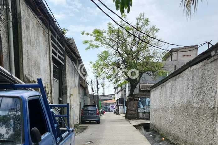 Disewakan Gudang di Kawasan Ramai Kalideres Luas 176m2 Disewakan Gudang di Kawasan Ramai Kalideres Luas 176m2
