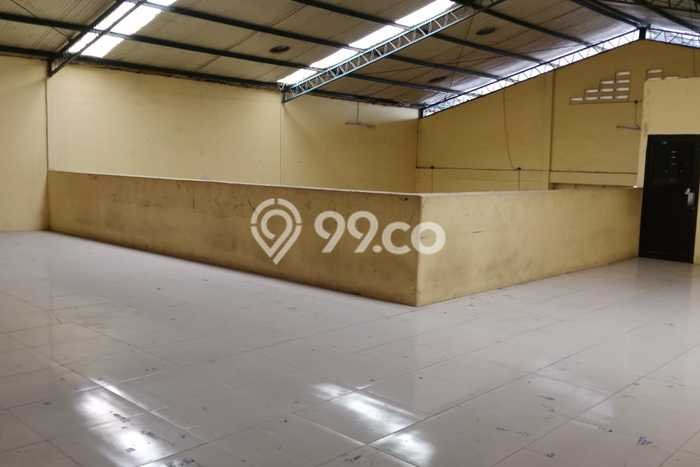 Gudang Disewa di Jakarta Barat dengan LB 400m2 Area Komersial Ramai Gudang Disewa di Jakarta Barat dengan LB 400m2 Area Komersial Ramai