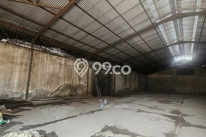 Gudang Disewa di Jakarta Utara dengan LB 630m2 Area Komersial Ramai Gudang Disewa di Jakarta Utara dengan LB 630m2 Area Komersial Ramai