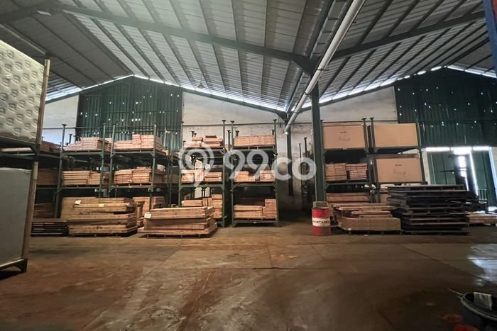 Gudang Disewa di Jati Uwung, Tangerang, LT 4692m2 / LB 4692m2 Gudang Disewa di Jati Uwung, Tangerang, LT 4692m2 / LB 4692m2