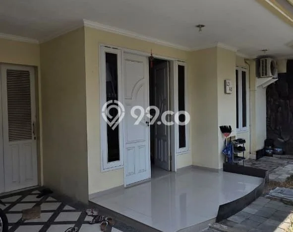 Rumah Area Strategis kawasan Semampir, Surabaya, LT 135m2m² LB 240m2m² Rumah Area Strategis kawasan Semampir, Surabaya, LT 135m2m² LB 240m2m²