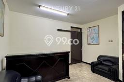 Rumah kawasan Cempaka Putih, Dekat Pusat Kota, 3 KM, Luas 124m2m² Bangunan 190m2m² Rumah kawasan Cempaka Putih, Dekat Pusat Kota, 3 KM, Luas 124m2m² Bangunan 190m2m²