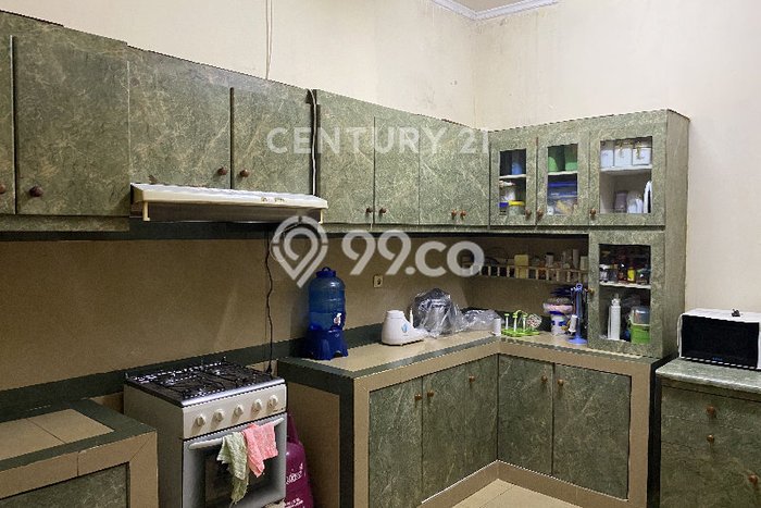 Disewakan! Rumah 5 Kamar Tidur &
3 Kamar Mandi di Pulomas, Jakarta Timur Disewakan! Rumah 5 Kamar Tidur &
3 Kamar Mandi di Pulomas, Jakarta Timur