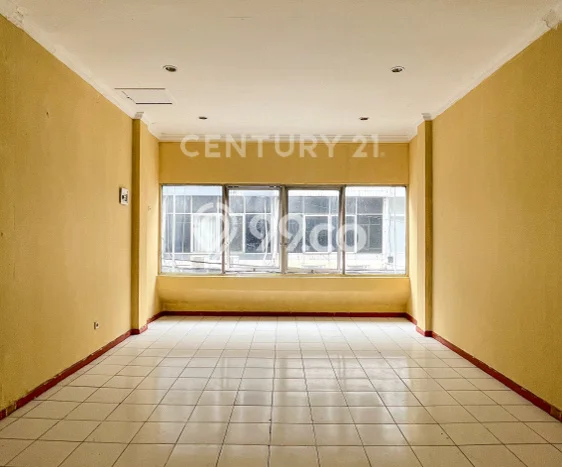 Ruko disewakan lokasi strategis Cempaka Putih Jakarta Pusat 225m2 Ruko disewakan lokasi strategis Cempaka Putih Jakarta Pusat 225m2
