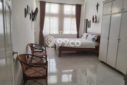 PROMO TERBATAS! Rumah Berkualitas area Pulomas, Jakarta Timur, LT 126m2m² Bangunan 180m2m² PROMO TERBATAS! Rumah Berkualitas area Pulomas, Jakarta Timur, LT 126m2m² Bangunan 180m2m²