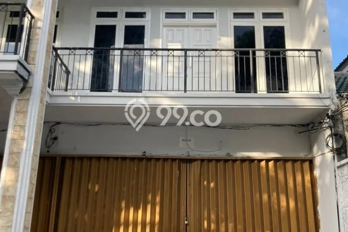 Ruko Lokasi Premium di Pondok Bambu, Luas 200m², Pusat Bisnis Ruko Lokasi Premium di Pondok Bambu, Luas 200m², Pusat Bisnis