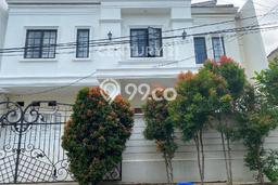 HOT LISTING! Rumah Ready Stock lokasi , Jakarta Timur, Luas 240m2m² Bangunan 402m2m² HOT LISTING! Rumah Ready Stock lokasi , Jakarta Timur, Luas 240m2m² Bangunan 402m2m²