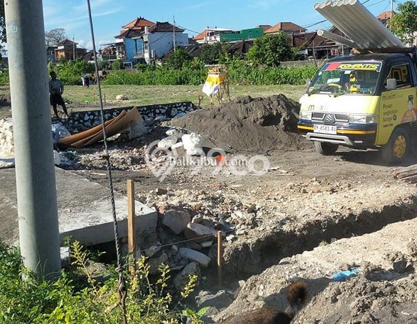 Kavling Tanah untuk Disewa di Pedungan Lahan Luas 100m2 Kavling Tanah untuk Disewa di Pedungan Lahan Luas 100m2