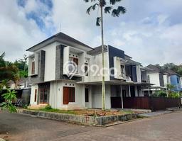 Lokasi terbaik! Rumah siap pakai dikontrakkan di Tabanan LB 160m2 Lokasi terbaik! Rumah siap pakai dikontrakkan di Tabanan LB 160m2