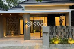 Rumah Modern 3 KT di Burangrang Bandung Semi Furnished Rumah Modern 3 KT di Burangrang Bandung Semi Furnished