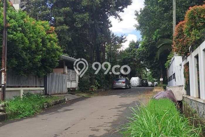 Lahan Dijual Lokasi Strategis di Jakarta Selatan dengan Luas 200m2 Lahan Dijual Lokasi Strategis di Jakarta Selatan dengan Luas 200m2