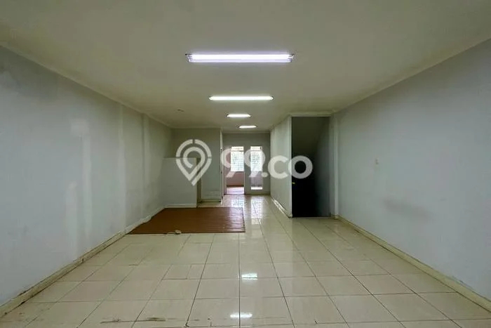 Unit Ruko Dijual di Cinere Depok Luas Tanah 166m2, Luas Bangunan 370m2 Unit Ruko Dijual di Cinere Depok Luas Tanah 166m2, Luas Bangunan 370m2