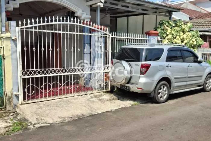 For Sale Hunian Rumah Terawat 3 KT di BSD Griya Loka, Tangerang For Sale Hunian Rumah Terawat 3 KT di BSD Griya Loka, Tangerang