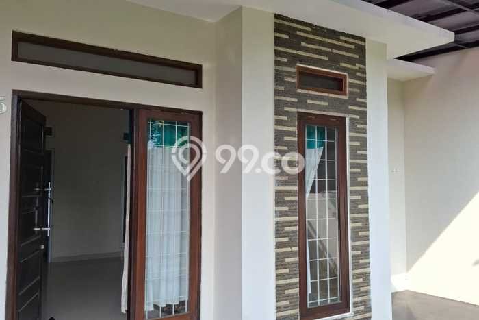 Hunian Cantik Modern Lb 107m2 di Ciputat, Tangerang Selatan Hunian Cantik Modern Lb 107m2 di Ciputat, Tangerang Selatan