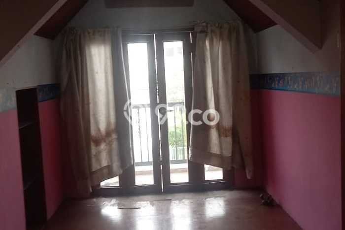 Rumah Modern 3 KT di Bintaro Tangerang Selatan Unfurnished Rumah Modern 3 KT di Bintaro Tangerang Selatan Unfurnished