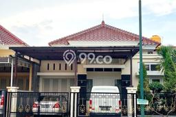Rumah Luxury Modern Siap Huni di Raya A Yani Surabaya Rumah Luxury Modern Siap Huni di Raya A Yani Surabaya