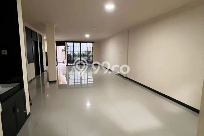 For Sale! Premium House LT 168m2 Desain Modern di Raya Darmo For Sale! Premium House LT 168m2 Desain Modern di Raya Darmo