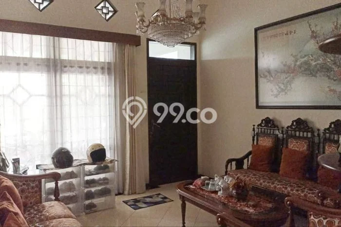 Rumah Luxury Modern Tanpa Renovasi di Manyar Surabaya Rumah Luxury Modern Tanpa Renovasi di Manyar Surabaya
