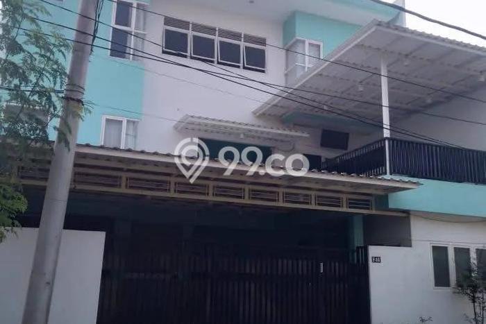 Dijual Kost Strategis di Tenggilis Mejoyo, Surabaya 0 KT, 50 KM, Luas Bangunan 1300m2 Dijual Kost Strategis di Tenggilis Mejoyo, Surabaya 0 KT, 50 KM, Luas Bangunan 1300m2