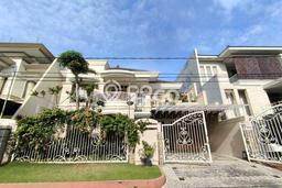 Rumah Luxury Modern Siap Huni di Galaxy Surabaya Rumah Luxury Modern Siap Huni di Galaxy Surabaya