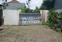 Rumah Elit Modern Tanpa Renovasi di Kebonsari Surabaya Rumah Elit Modern Tanpa Renovasi di Kebonsari Surabaya