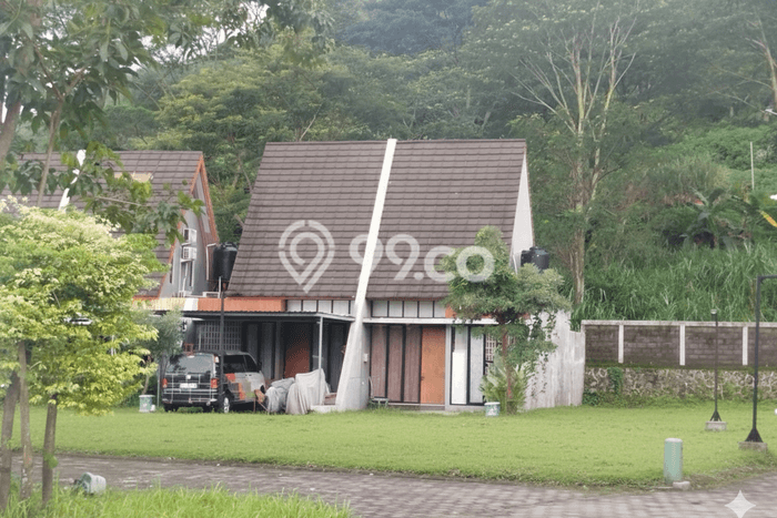 For Sale Rumah 2 Kamar Lokasi Strategis Nyaman dan Strategis di Bandungan For Sale Rumah 2 Kamar Lokasi Strategis Nyaman dan Strategis di Bandungan