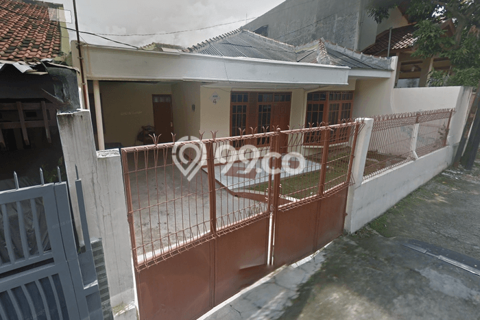 Lokasi strategis! Rumah siap pakai dikontrakkan di Coblong LB 100m2 Lokasi strategis! Rumah siap pakai dikontrakkan di Coblong LB 100m2